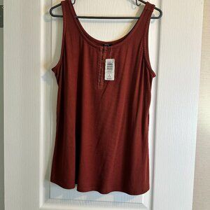 NWT Torrid scoop neck tank size 3